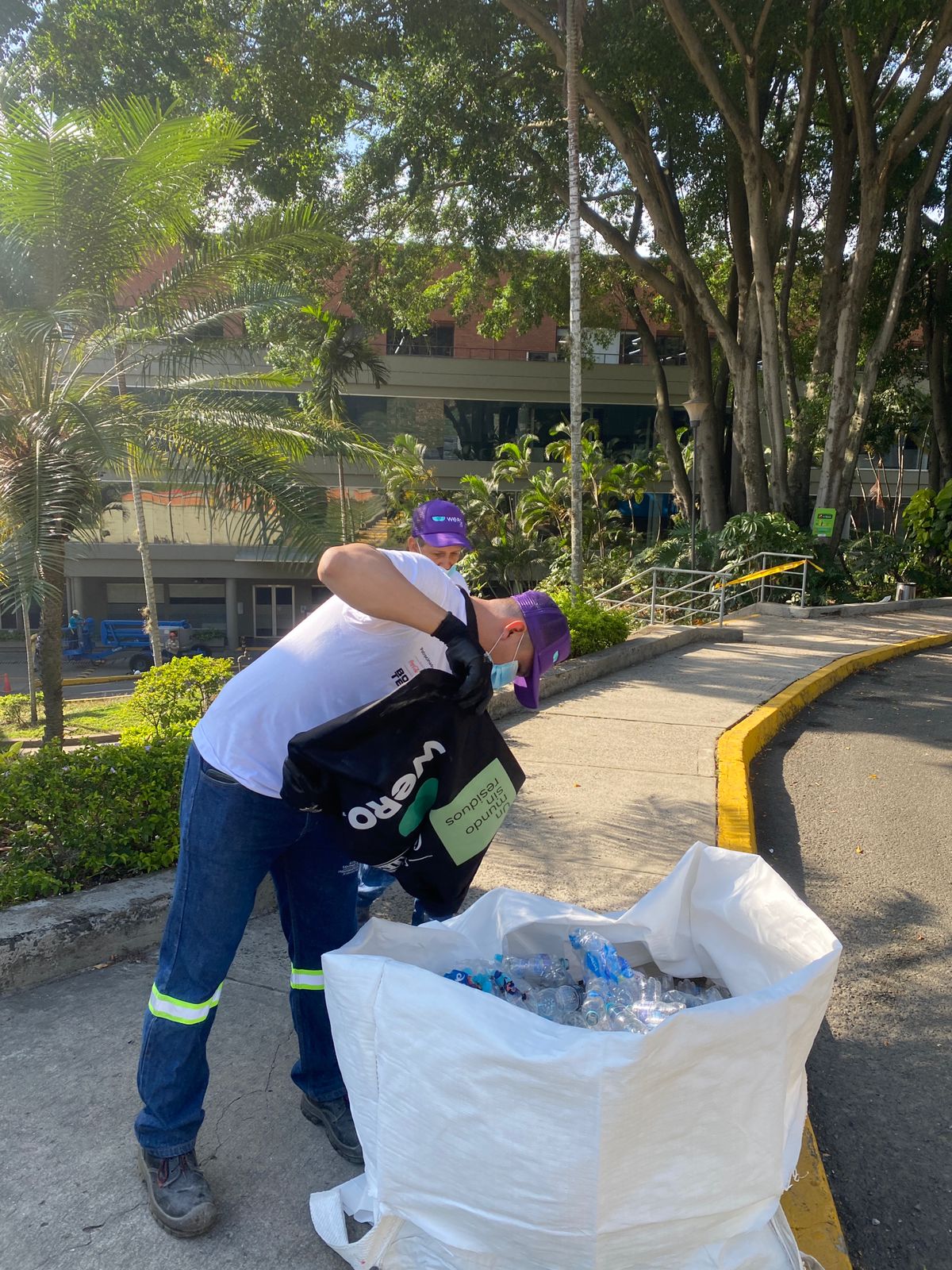 ASOBOCE - Proceso de reciclaje y transformación de residuos